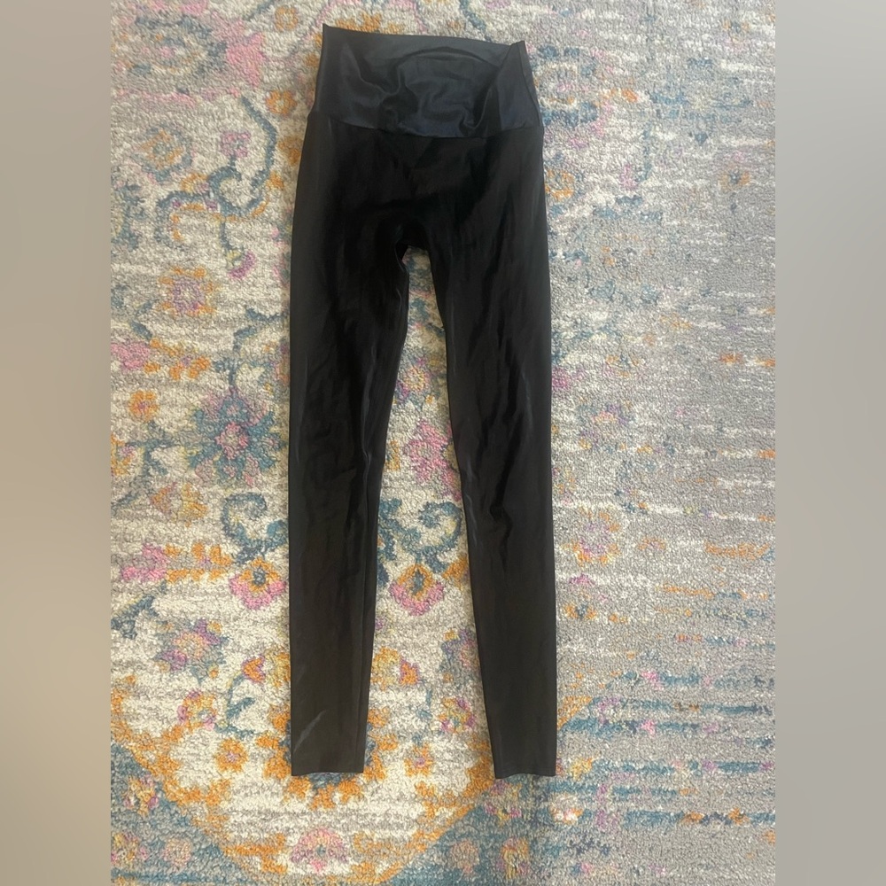 K-DEER Shiny Black Leggings